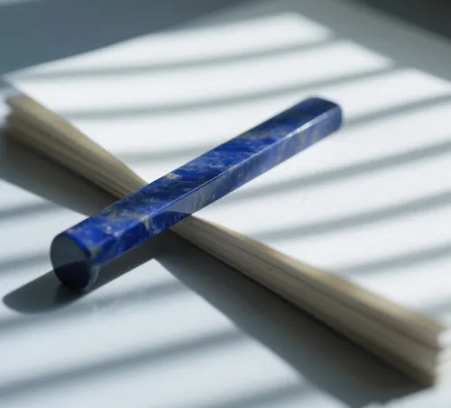 Proper storage of lapis lazuli ring in fabric-lined box